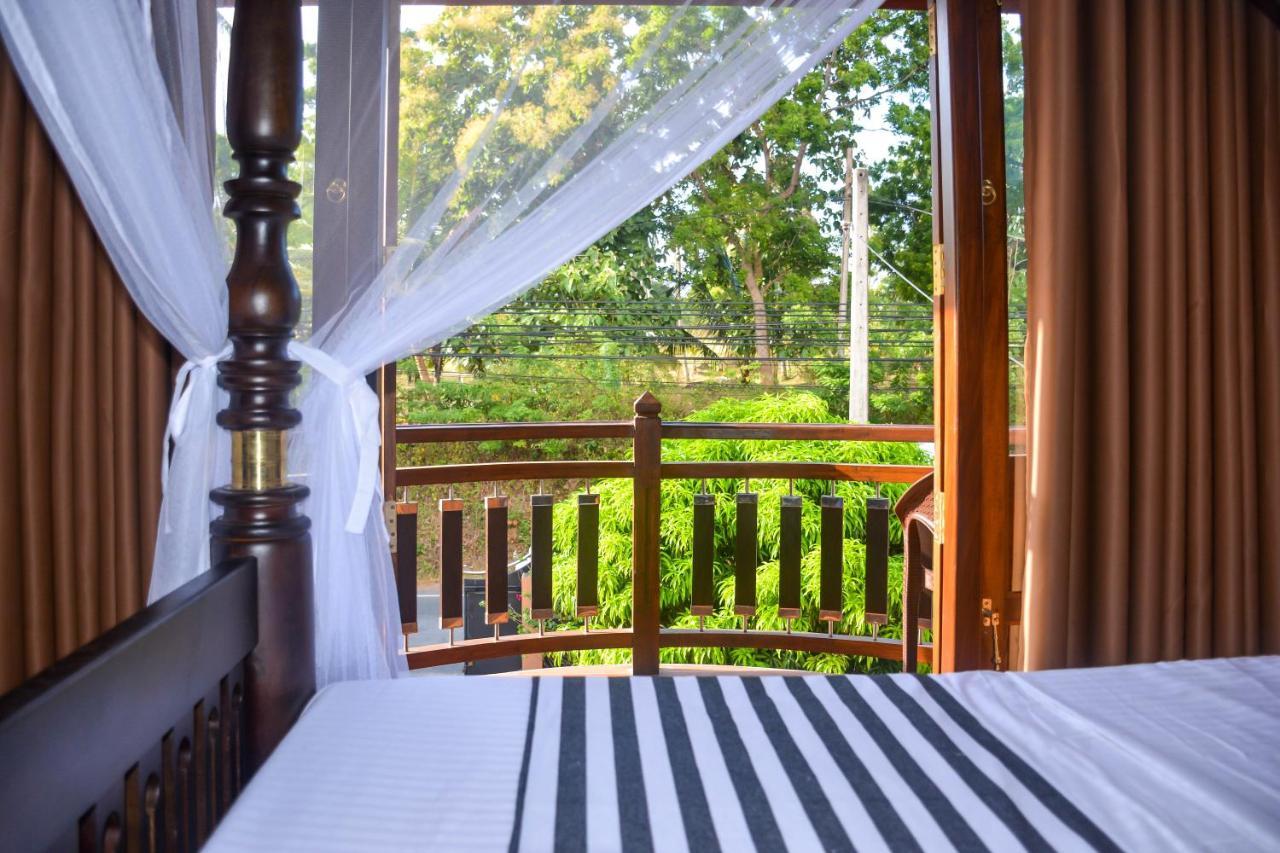 Janu Homestay Tangalle Esterno foto