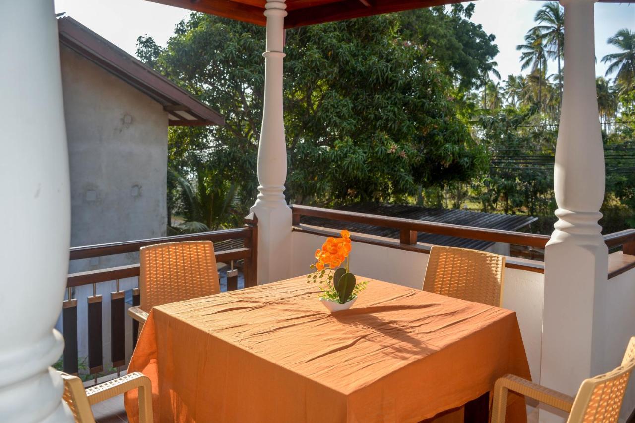 Janu Homestay Tangalle Esterno foto