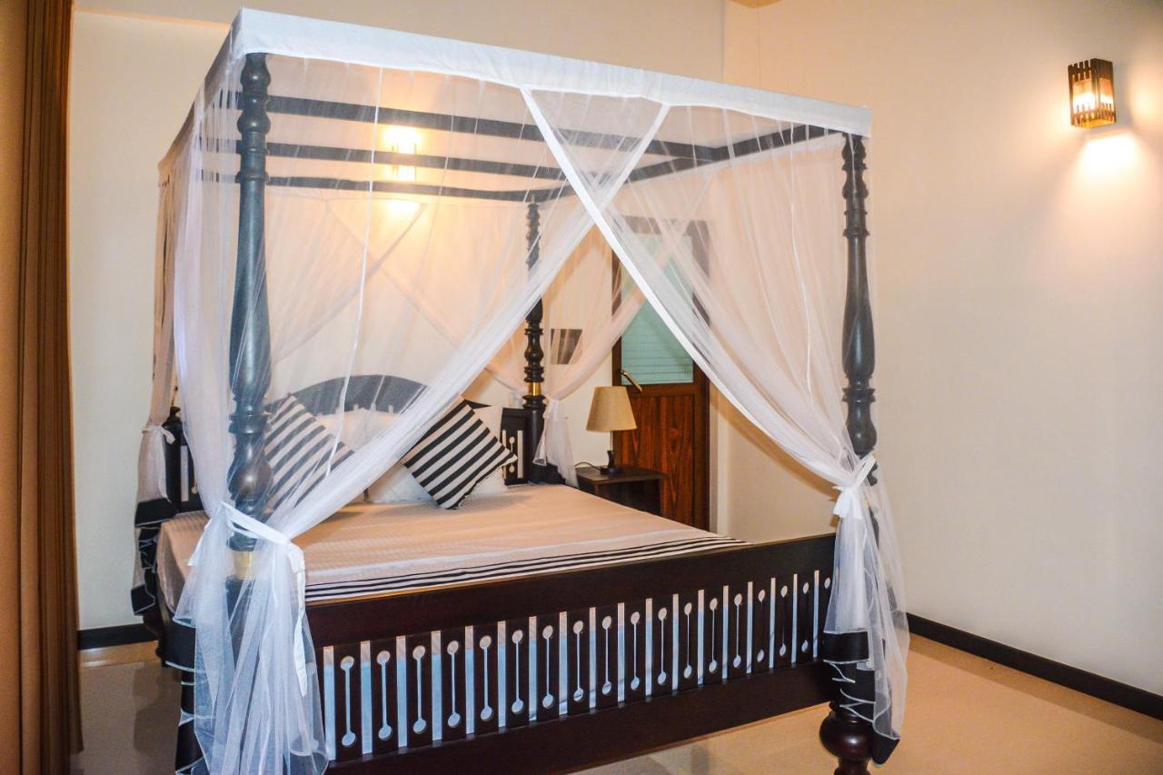 Janu Homestay Tangalle Esterno foto