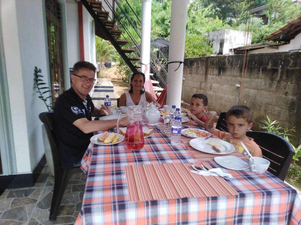 Janu Homestay Tangalle Esterno foto