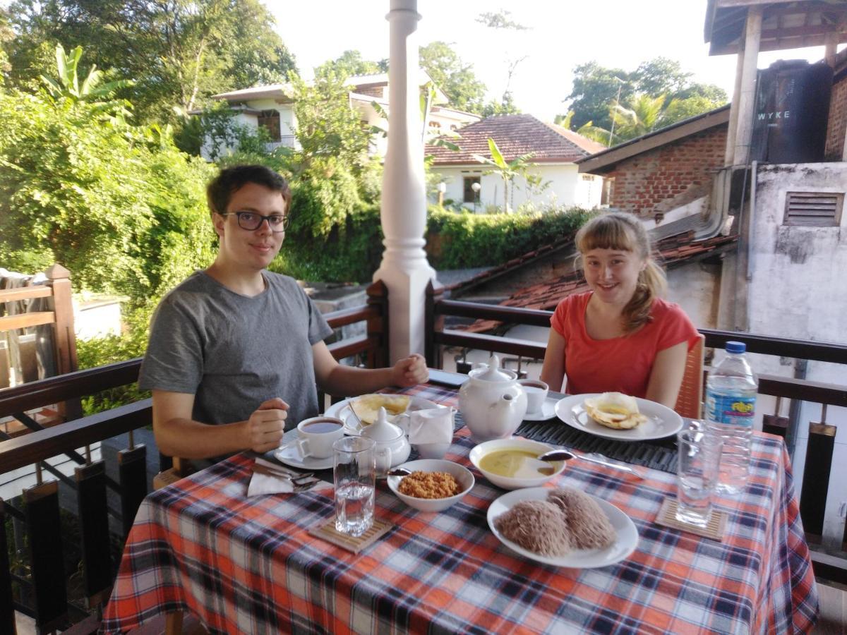 Janu Homestay Tangalle Esterno foto