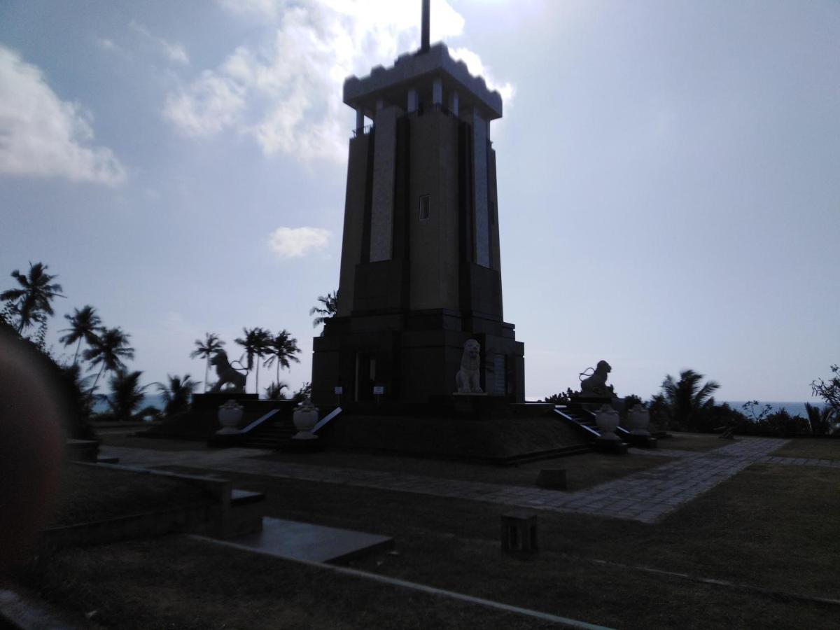 Janu Homestay Tangalle Esterno foto